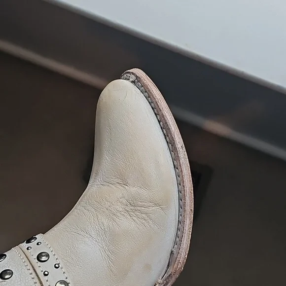 Freebird Sandra Studded Tan Ankle Boots